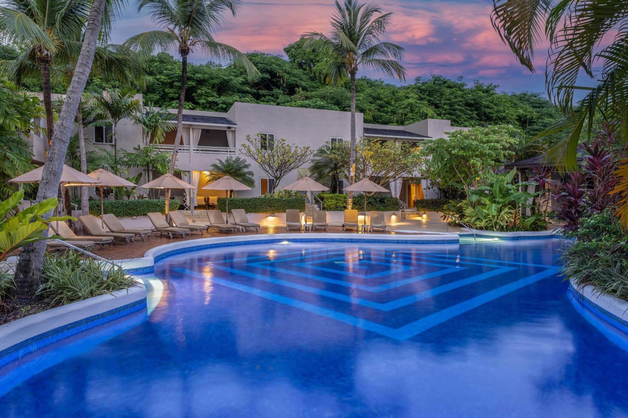 Waves Resort & Spa, Barbados, An Autograph Collection All-Inclusive Resort Saint James Dış mekan fotoğraf
