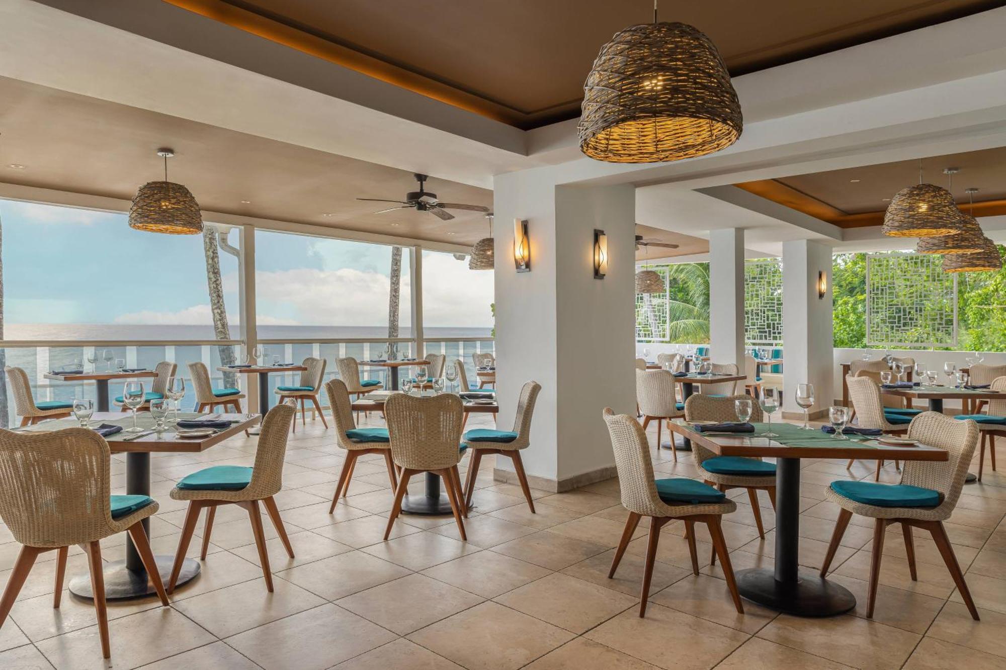Waves Resort & Spa, Barbados, An Autograph Collection All-Inclusive Resort Saint James Dış mekan fotoğraf