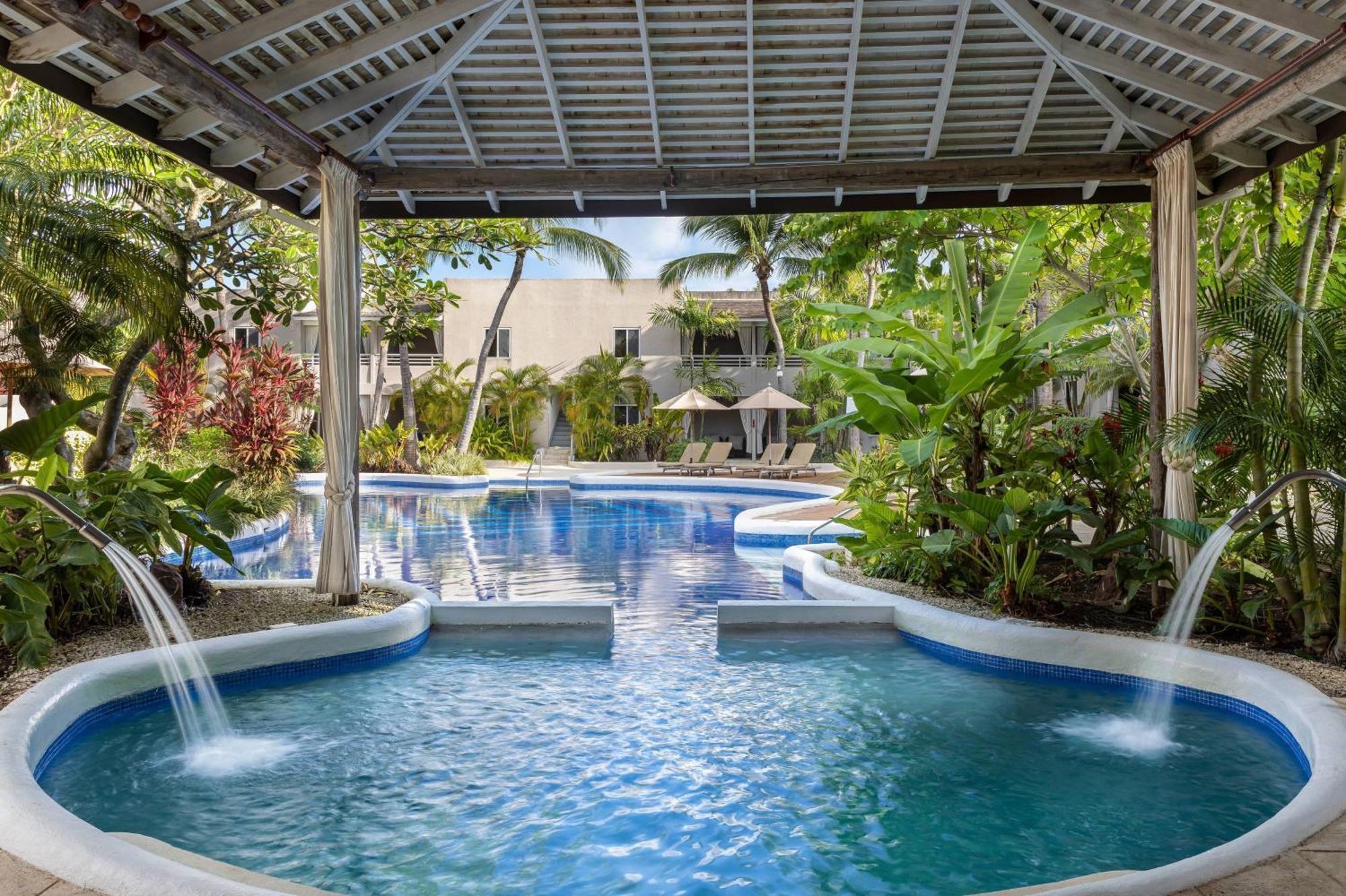 Waves Resort & Spa, Barbados, An Autograph Collection All-Inclusive Resort Saint James Dış mekan fotoğraf