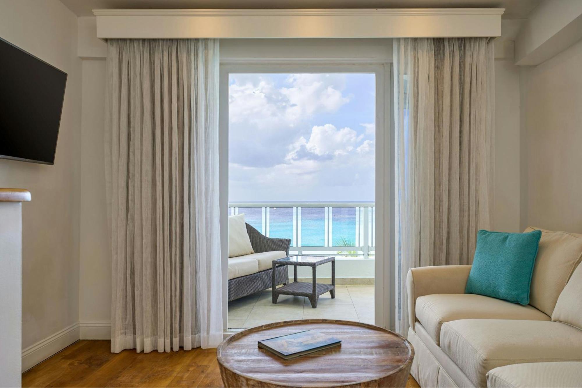 Waves Resort & Spa, Barbados, An Autograph Collection All-Inclusive Resort Saint James Dış mekan fotoğraf