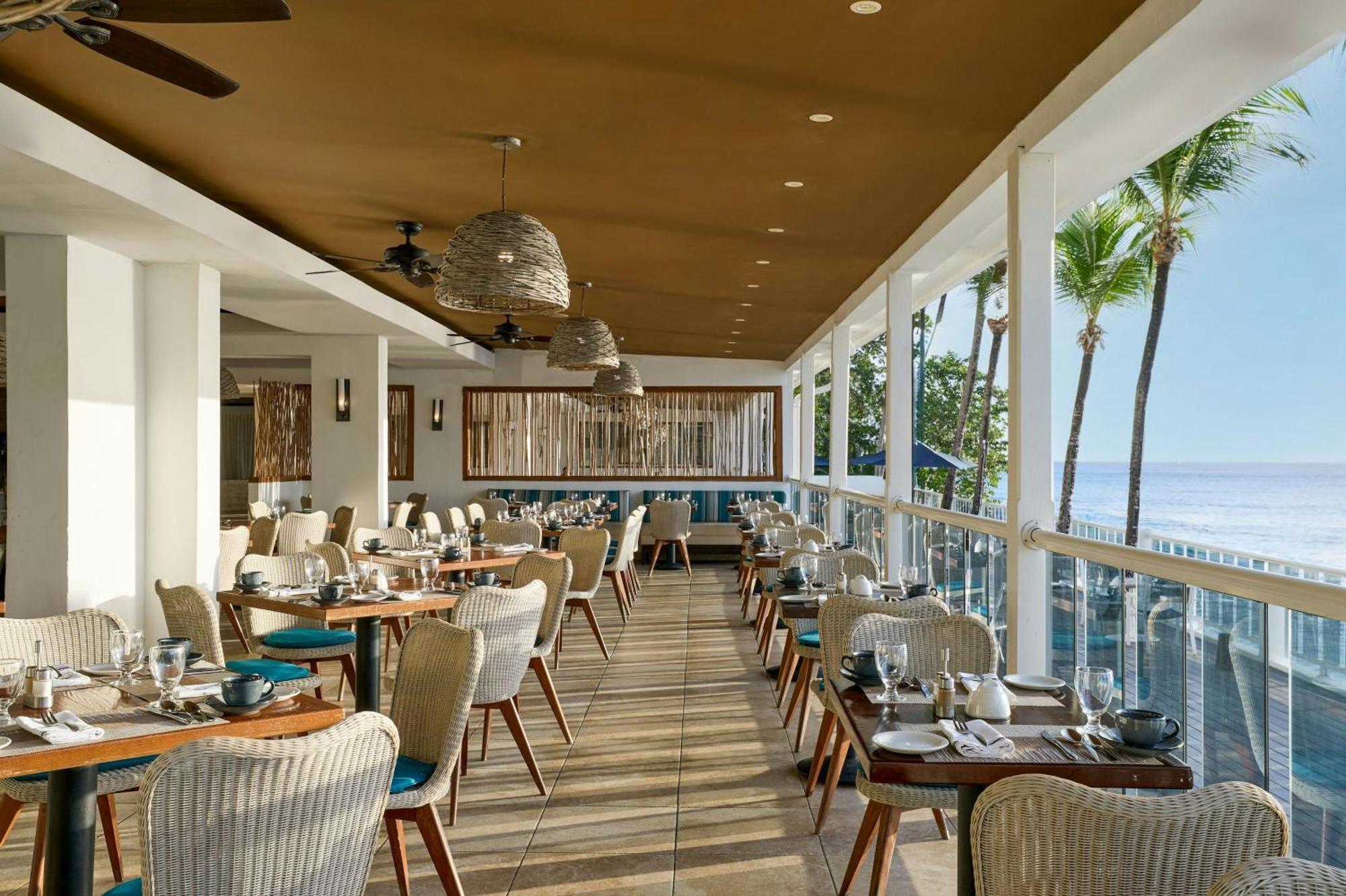 Waves Resort & Spa, Barbados, An Autograph Collection All-Inclusive Resort Saint James Dış mekan fotoğraf
