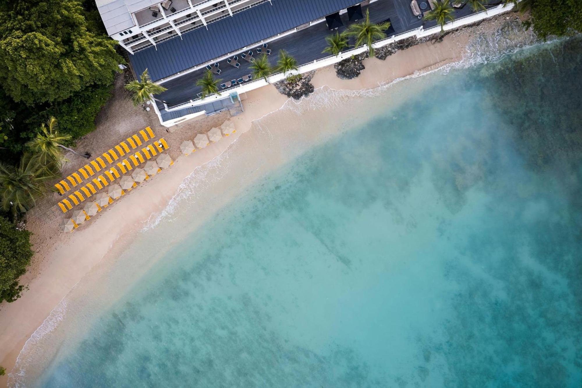 Waves Resort & Spa, Barbados, An Autograph Collection All-Inclusive Resort Saint James Dış mekan fotoğraf